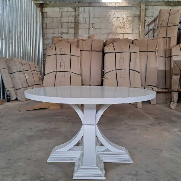 Round Cottage Table