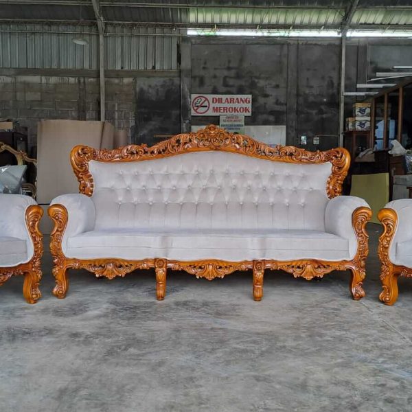 BAROQUE SOFA